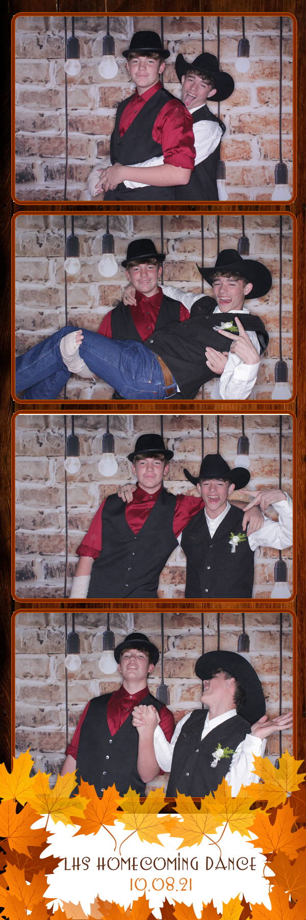 Lockwood Homecoming | View more photos from the event at gallery.photoboothbillings.com/u/PhotoBoothBillings/Lockwood-Homecoming