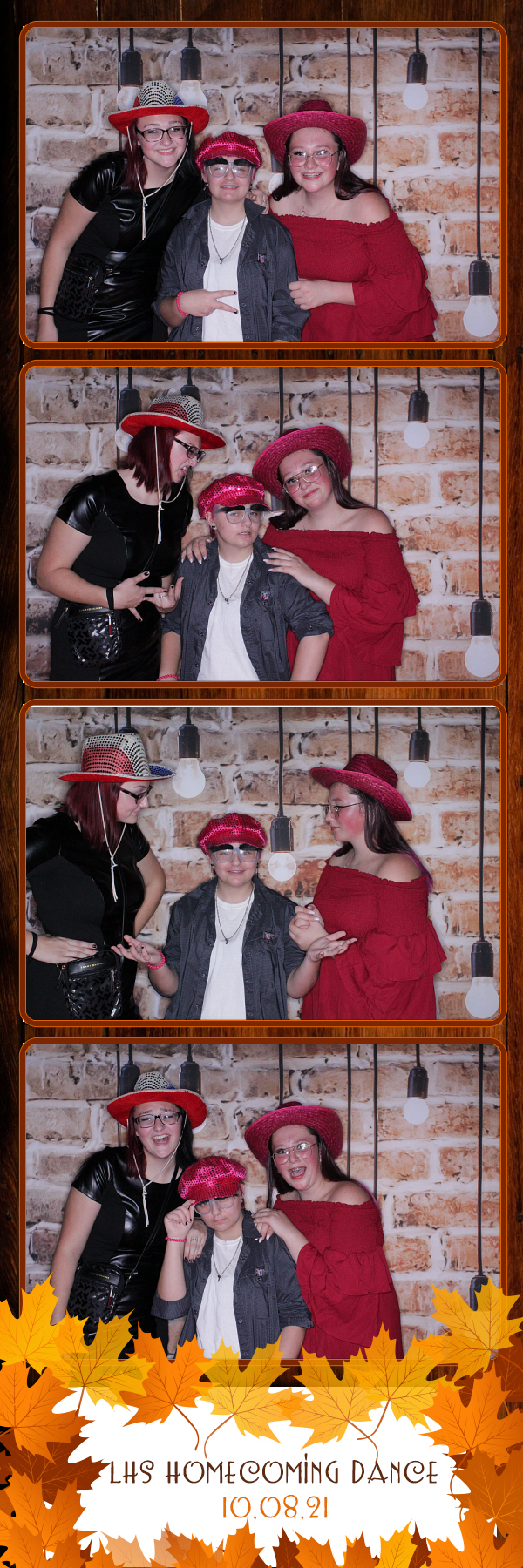 Lockwood Homecoming | View more photos from the event at gallery.photoboothbillings.com/u/PhotoBoothBillings/Lockwood-Homecoming