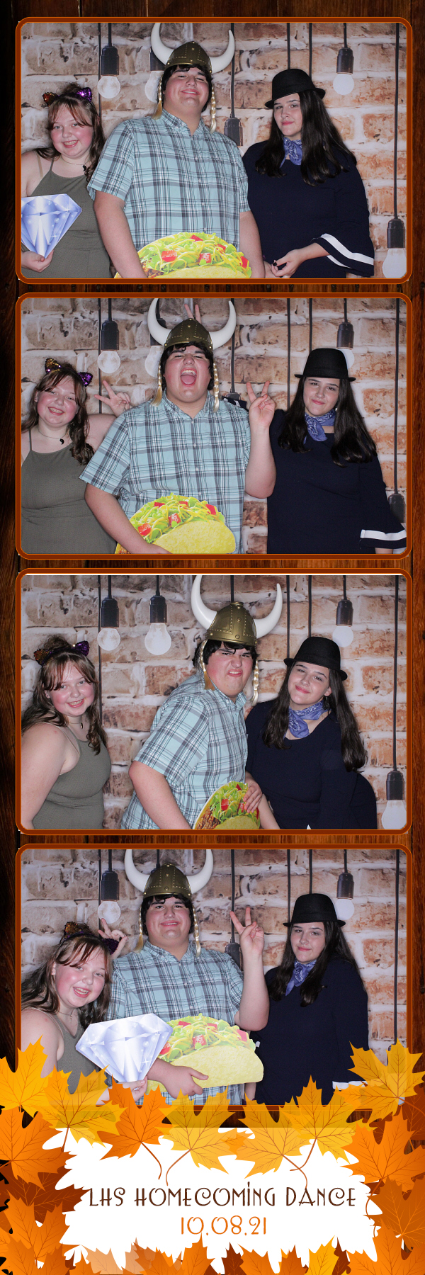 Lockwood Homecoming | View more photos from the event at gallery.photoboothbillings.com/u/PhotoBoothBillings/Lockwood-Homecoming