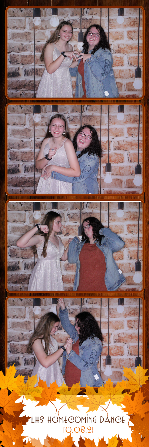 Lockwood Homecoming | View more photos from the event at gallery.photoboothbillings.com/u/PhotoBoothBillings/Lockwood-Homecoming