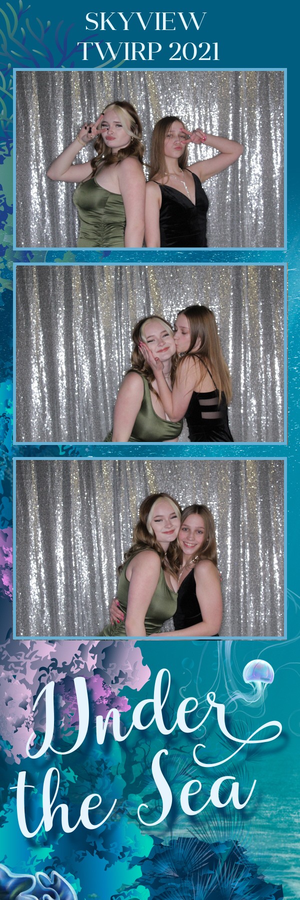 Skyview Twirp | View more photos from the event at gallery.photoboothbillings.com/u/PhotoBoothBillings/Skyview-Twirp-0