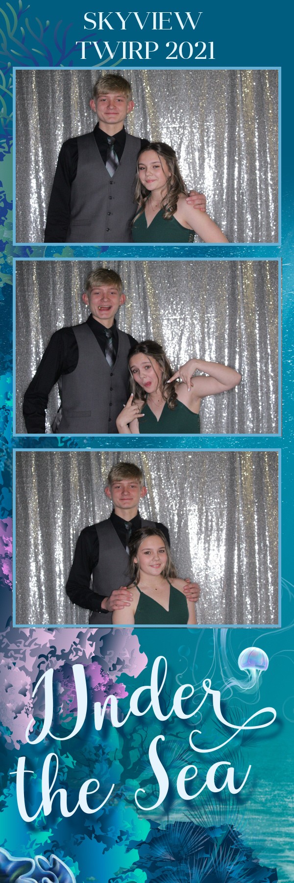 Skyview Twirp | View more photos from the event at gallery.photoboothbillings.com/u/PhotoBoothBillings/Skyview-Twirp-0