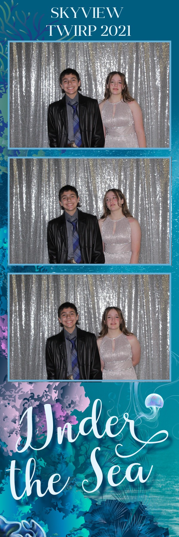 Skyview Twirp | View more photos from the event at gallery.photoboothbillings.com/u/PhotoBoothBillings/Skyview-Twirp-0