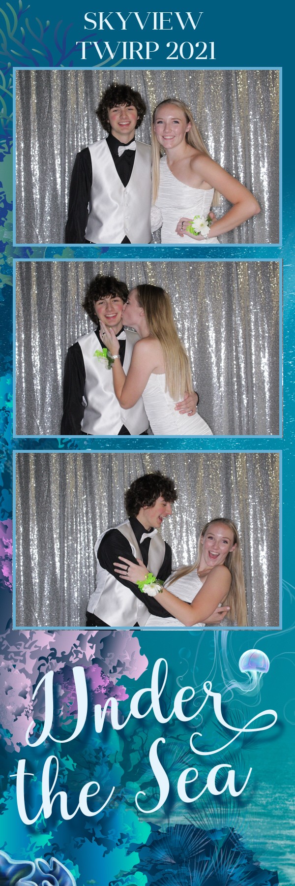 Skyview Twirp | View more photos from the event at gallery.photoboothbillings.com/u/PhotoBoothBillings/Skyview-Twirp-0