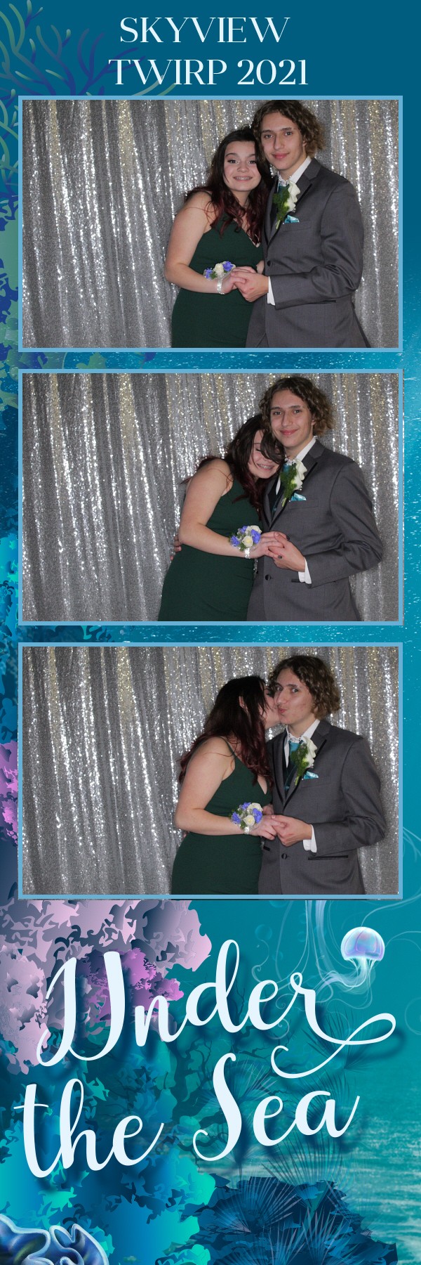 Skyview Twirp | View more photos from the event at gallery.photoboothbillings.com/u/PhotoBoothBillings/Skyview-Twirp-0