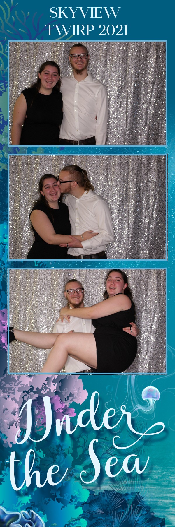 Skyview Twirp | View more photos from the event at gallery.photoboothbillings.com/u/PhotoBoothBillings/Skyview-Twirp-0