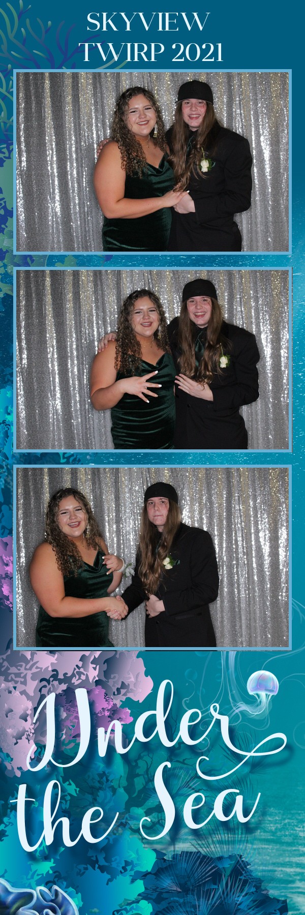 Skyview Twirp | View more photos from the event at gallery.photoboothbillings.com/u/PhotoBoothBillings/Skyview-Twirp-0