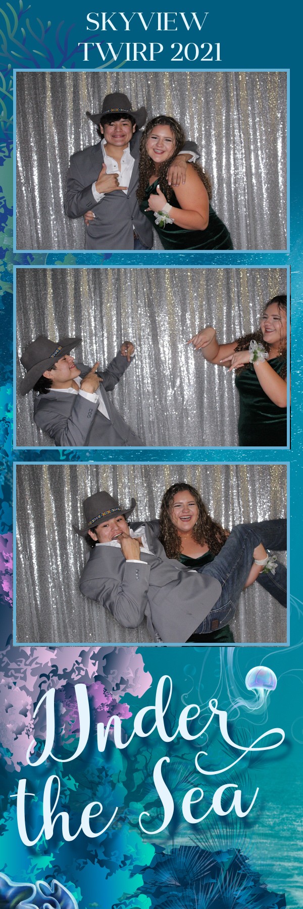 Skyview Twirp | View more photos from the event at gallery.photoboothbillings.com/u/PhotoBoothBillings/Skyview-Twirp-0