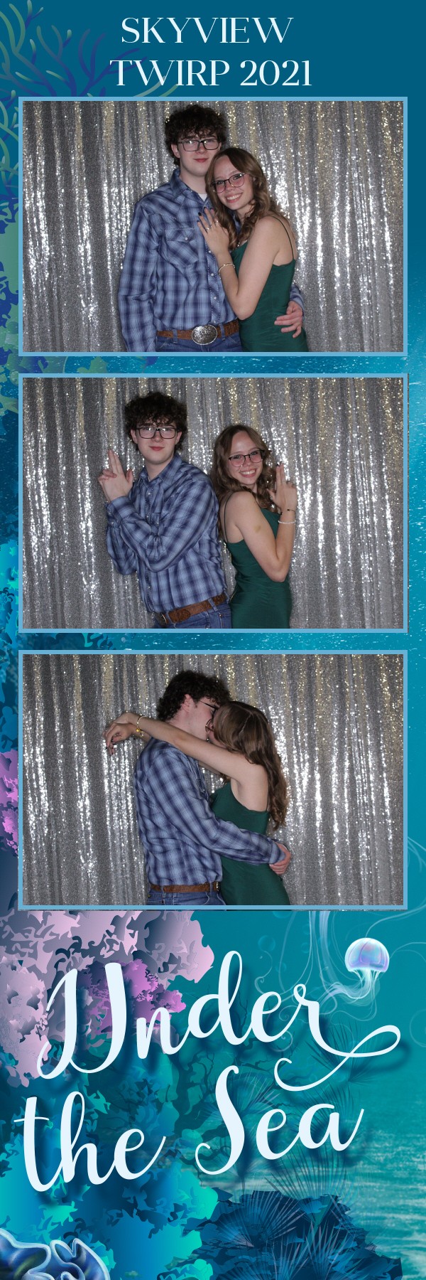 Skyview Twirp | View more photos from the event at gallery.photoboothbillings.com/u/PhotoBoothBillings/Skyview-Twirp-0