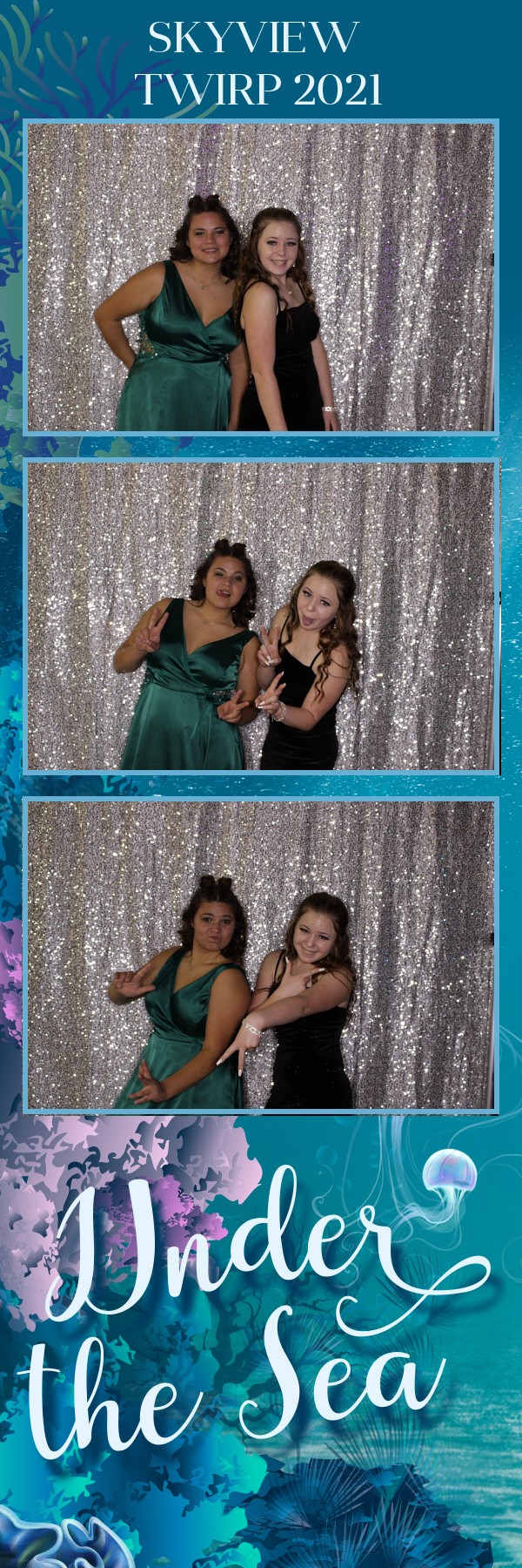 Skyview Twirp | View more photos from the event at gallery.photoboothbillings.com/u/PhotoBoothBillings/Skyview-Twirp-0