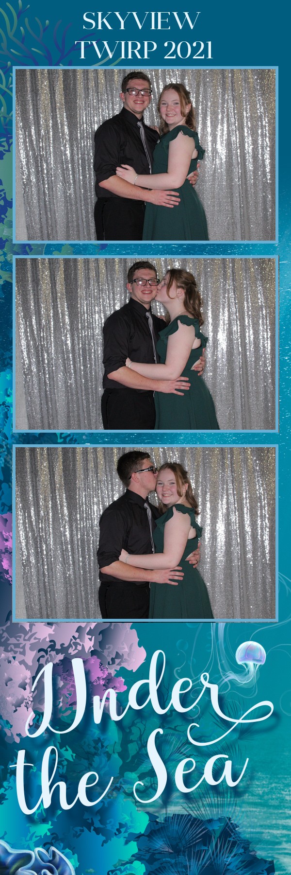 Skyview Twirp | View more photos from the event at gallery.photoboothbillings.com/u/PhotoBoothBillings/Skyview-Twirp-0
