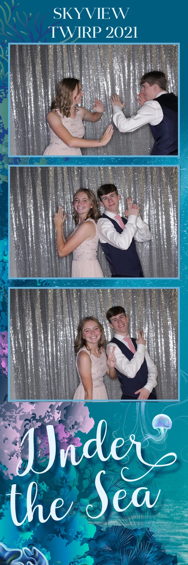 Skyview Twirp | View more photos from the event at gallery.photoboothbillings.com/u/PhotoBoothBillings/Skyview-Twirp-0