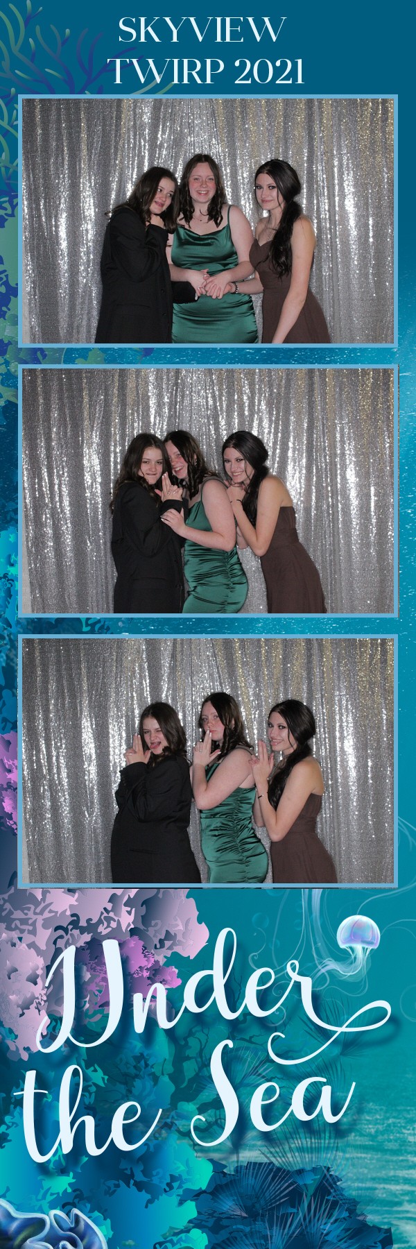 Skyview Twirp | View more photos from the event at gallery.photoboothbillings.com/u/PhotoBoothBillings/Skyview-Twirp-0