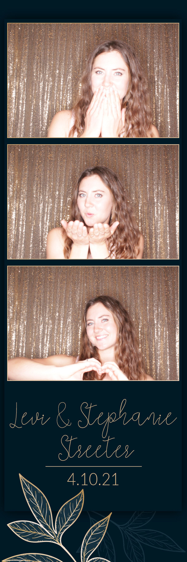 Stephanie and Levi's Wedding | View more photos from the event at gallery.photoboothbillings.com/u/PhotoBoothBillings/Stephanie-and-Levis-Wedding