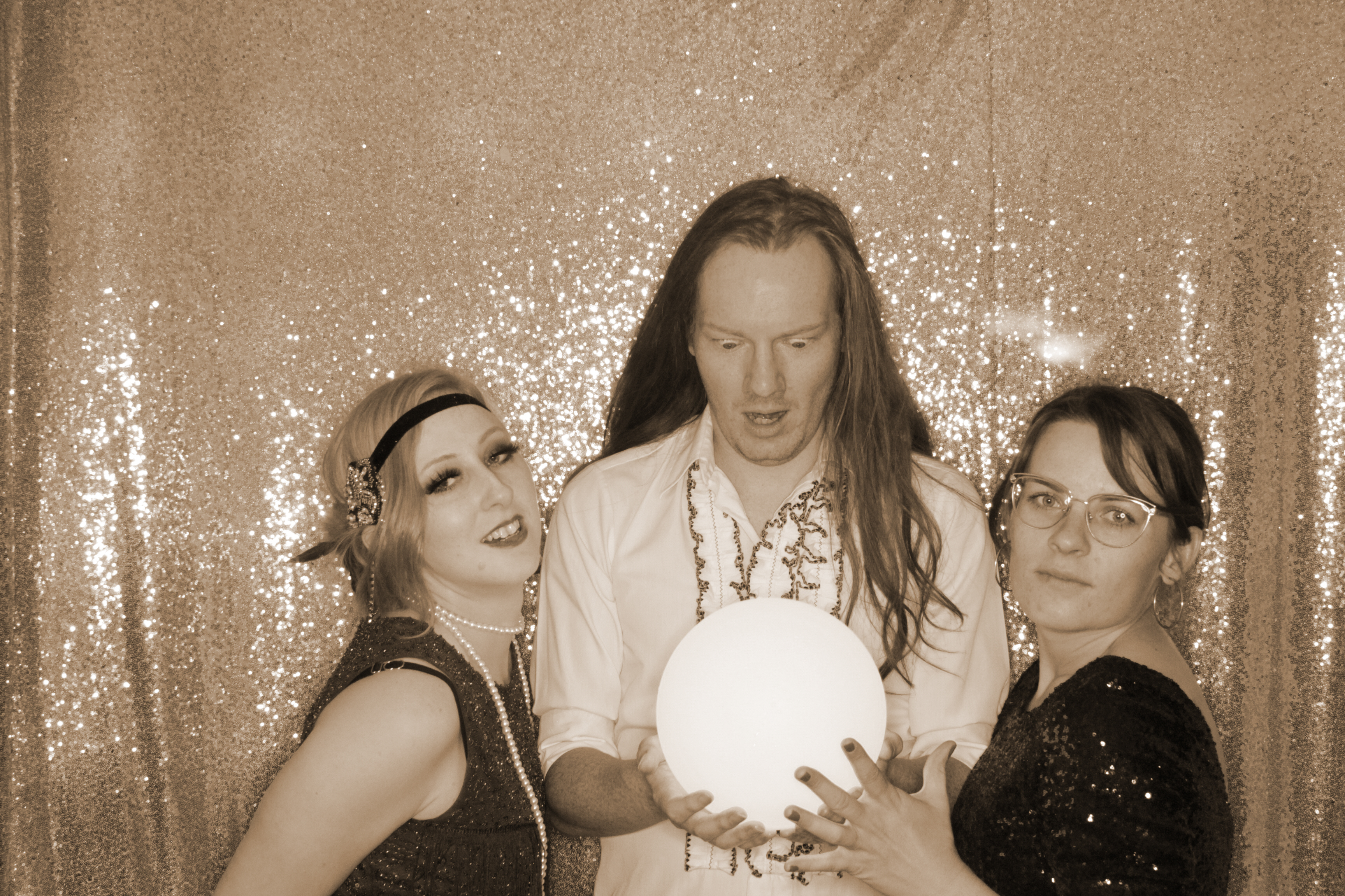 The Great Gatsby Gala Fundraiser | View more photos from the event at gallery.photoboothbillings.com/u/PhotoBoothBillings/The-Great-Gatsby-Gala-Fundraiser