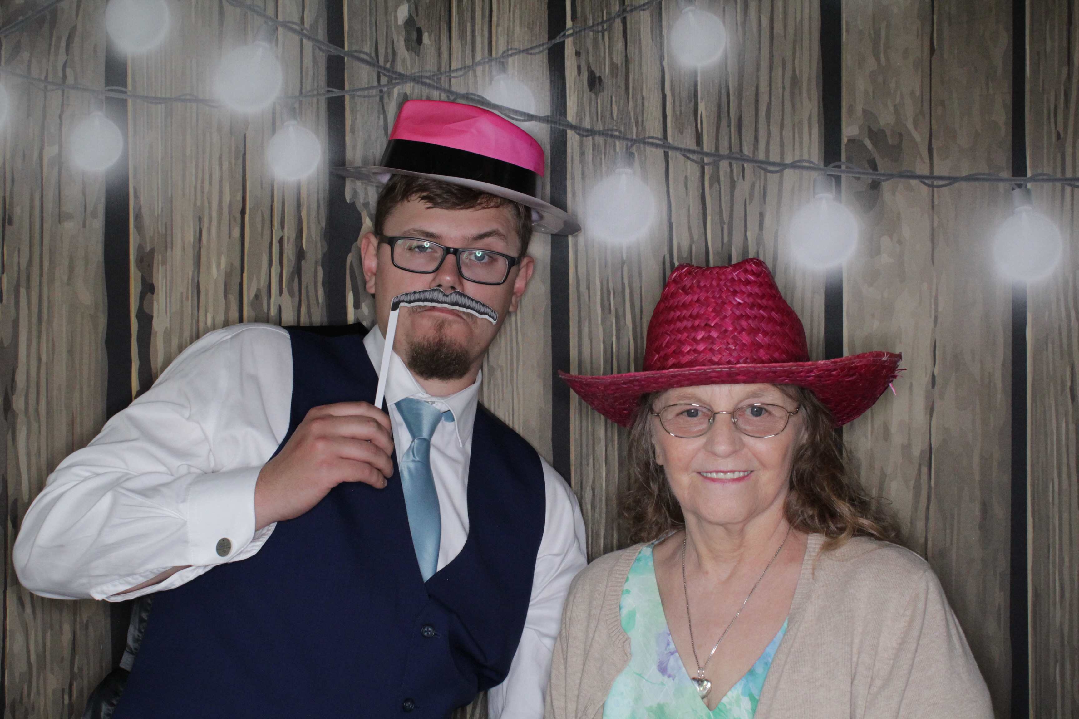 Ashlyn and Donald's Wedding | View more photos from the event at gallery.photoboothbillings.com/u/PhotoBoothBillings/Ashlyn-and-Donalds-Wedding