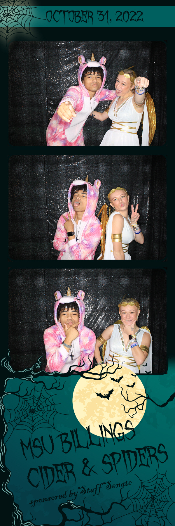 Cider and Spiders | View more photos from the event at gallery.photoboothbillings.com/u/PhotoBoothBillings/Cider-and-Spiders