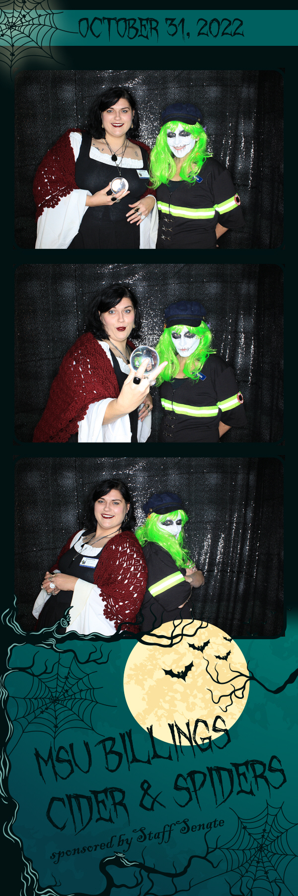 Cider and Spiders | View more photos from the event at gallery.photoboothbillings.com/u/PhotoBoothBillings/Cider-and-Spiders