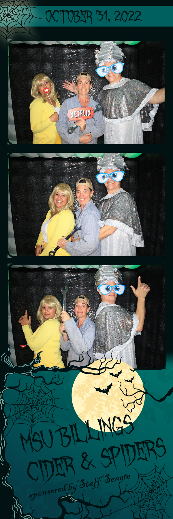 Cider and Spiders | View more photos from the event at gallery.photoboothbillings.com/u/PhotoBoothBillings/Cider-and-Spiders