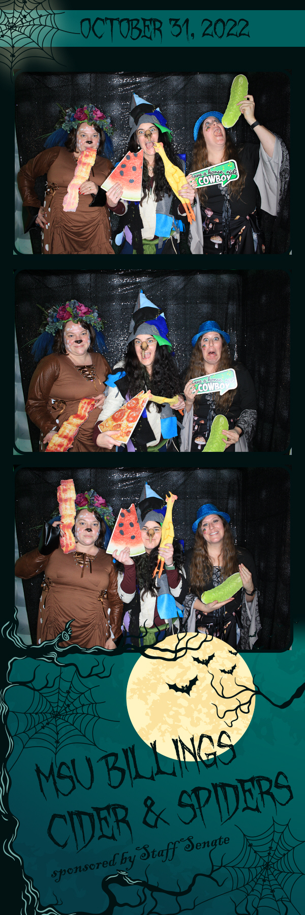 Cider and Spiders | View more photos from the event at gallery.photoboothbillings.com/u/PhotoBoothBillings/Cider-and-Spiders