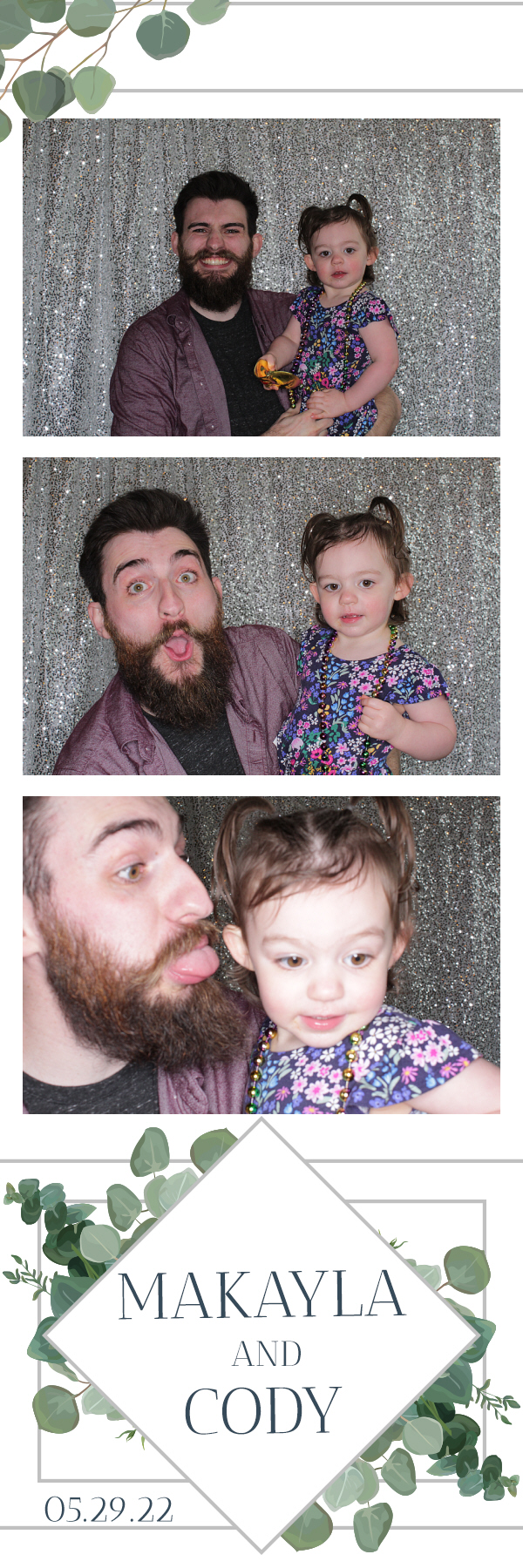Cody and Makayla's Wedding | View more photos from the event at gallery.photoboothbillings.com/u/PhotoBoothBillings/Cody-and-Makaylas-Wedding