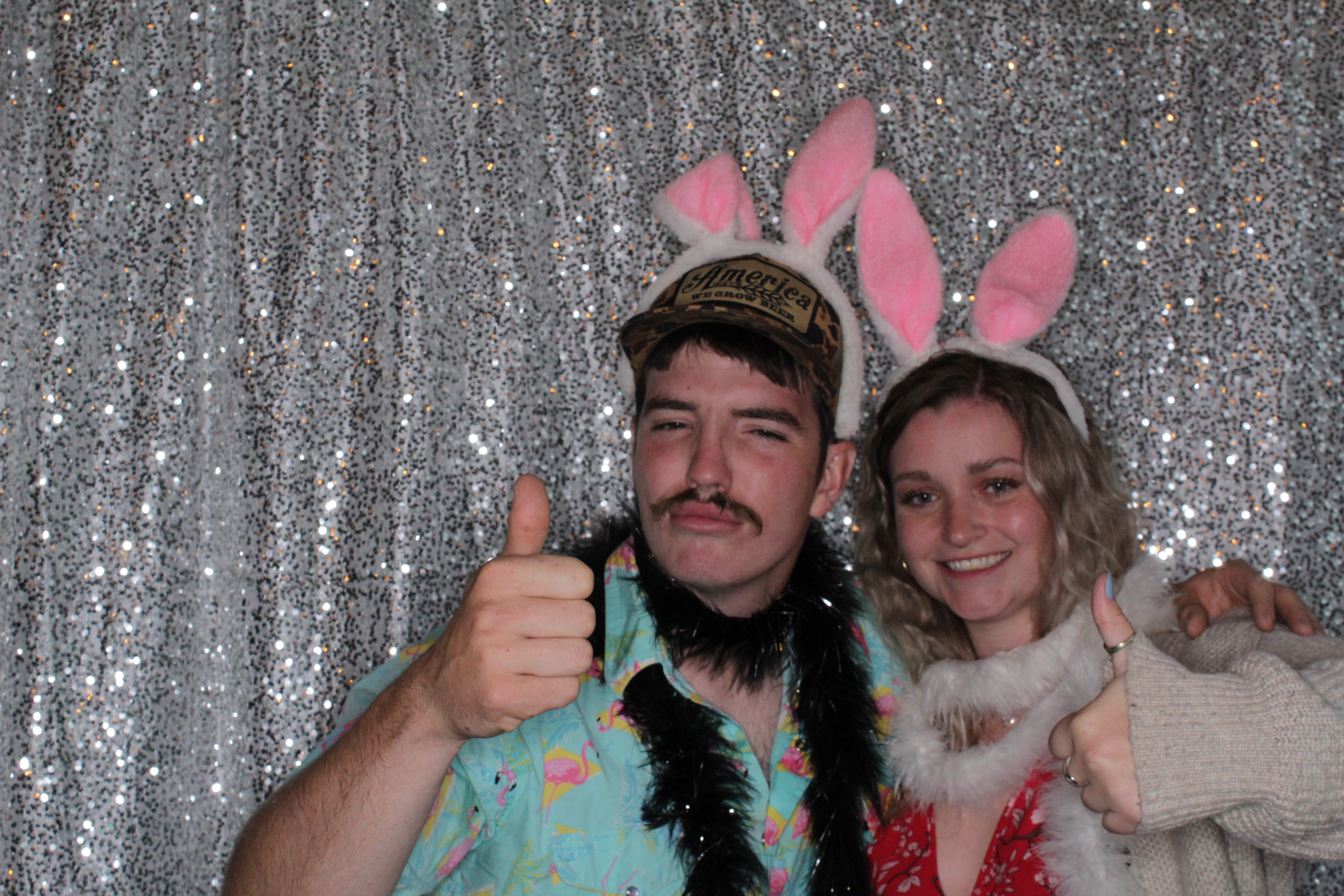 Cody and Makayla's Wedding | View more photos from the event at gallery.photoboothbillings.com/u/PhotoBoothBillings/Cody-and-Makaylas-Wedding