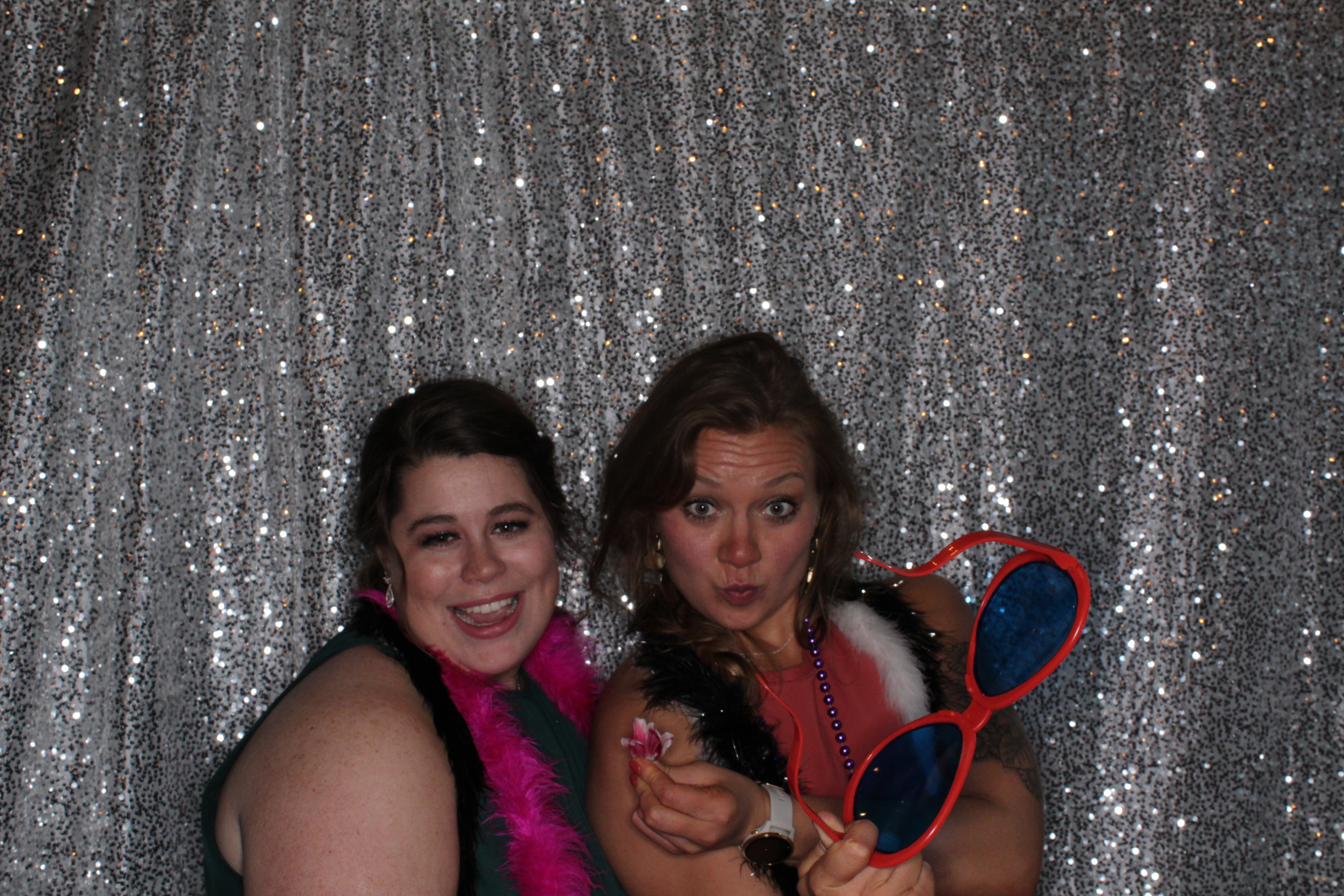 Cody and Makayla's Wedding | View more photos from the event at gallery.photoboothbillings.com/u/PhotoBoothBillings/Cody-and-Makaylas-Wedding
