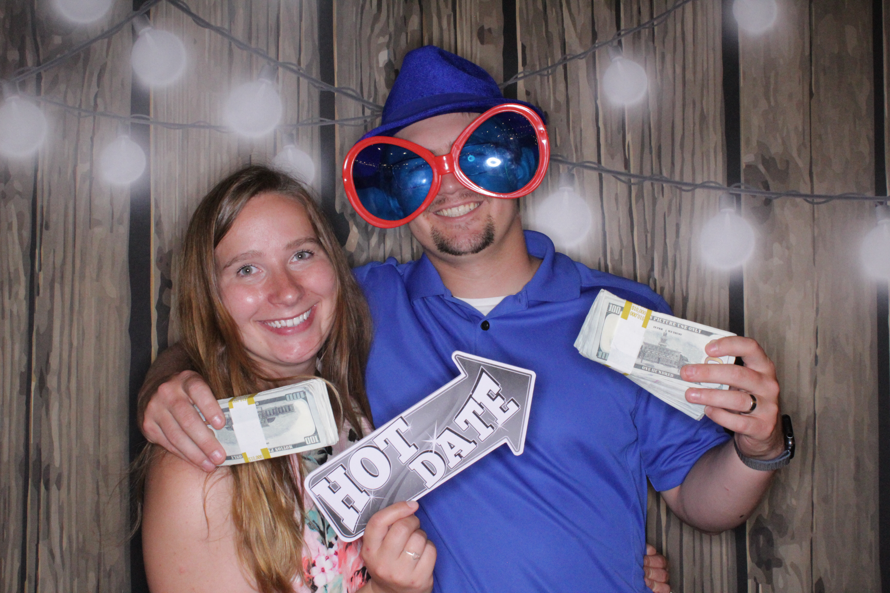 Corissa and Hunter's Wedding | View more photos from the event at gallery.photoboothbillings.com/u/PhotoBoothBillings/Corissa-and-Hunters-Wedding