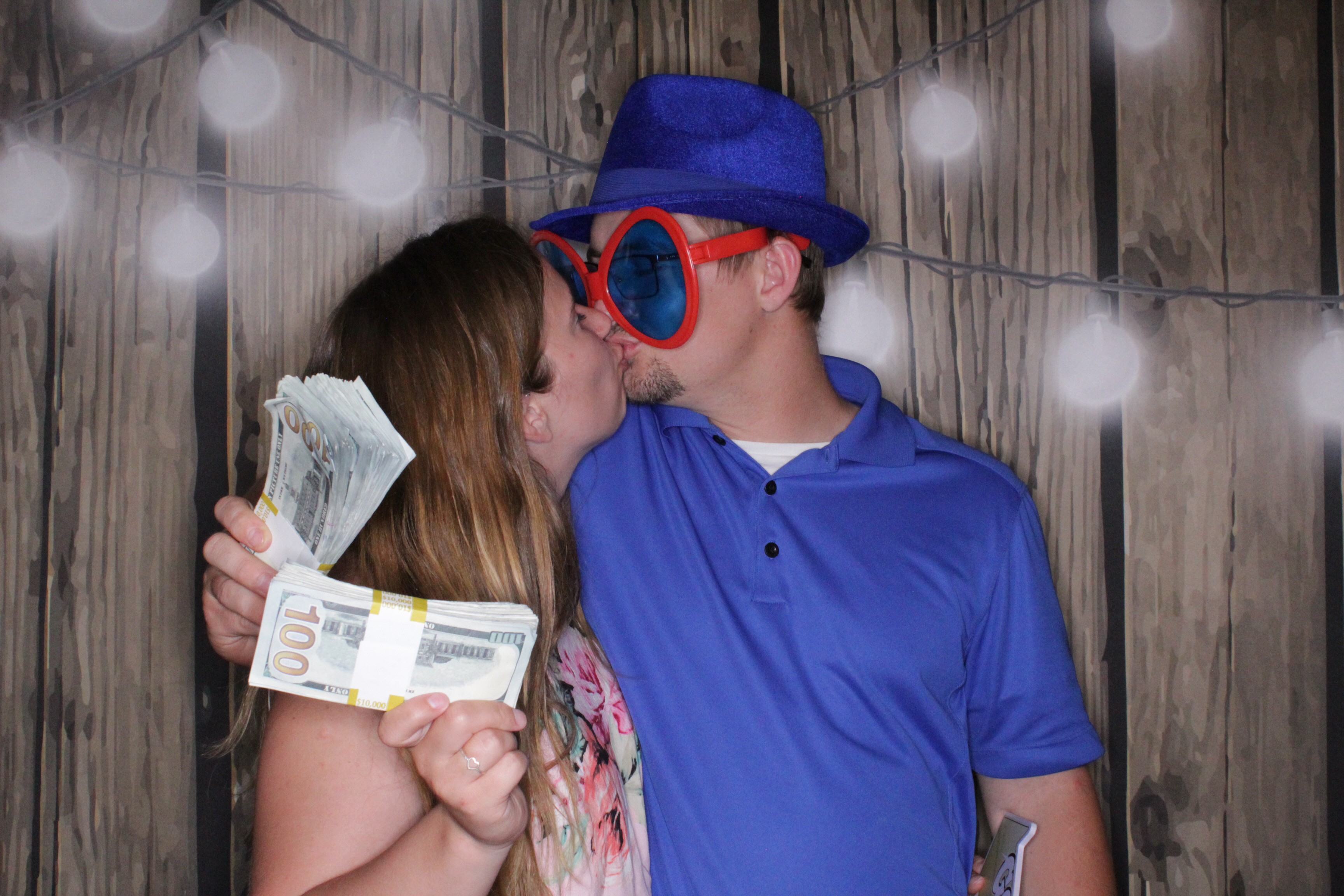 Corissa and Hunter's Wedding | View more photos from the event at gallery.photoboothbillings.com/u/PhotoBoothBillings/Corissa-and-Hunters-Wedding