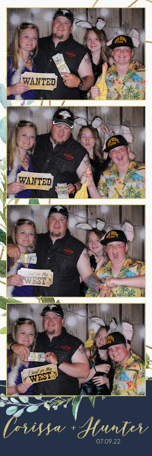 Corissa and Hunter's Wedding | View more photos from the event at gallery.photoboothbillings.com/u/PhotoBoothBillings/Corissa-and-Hunters-Wedding