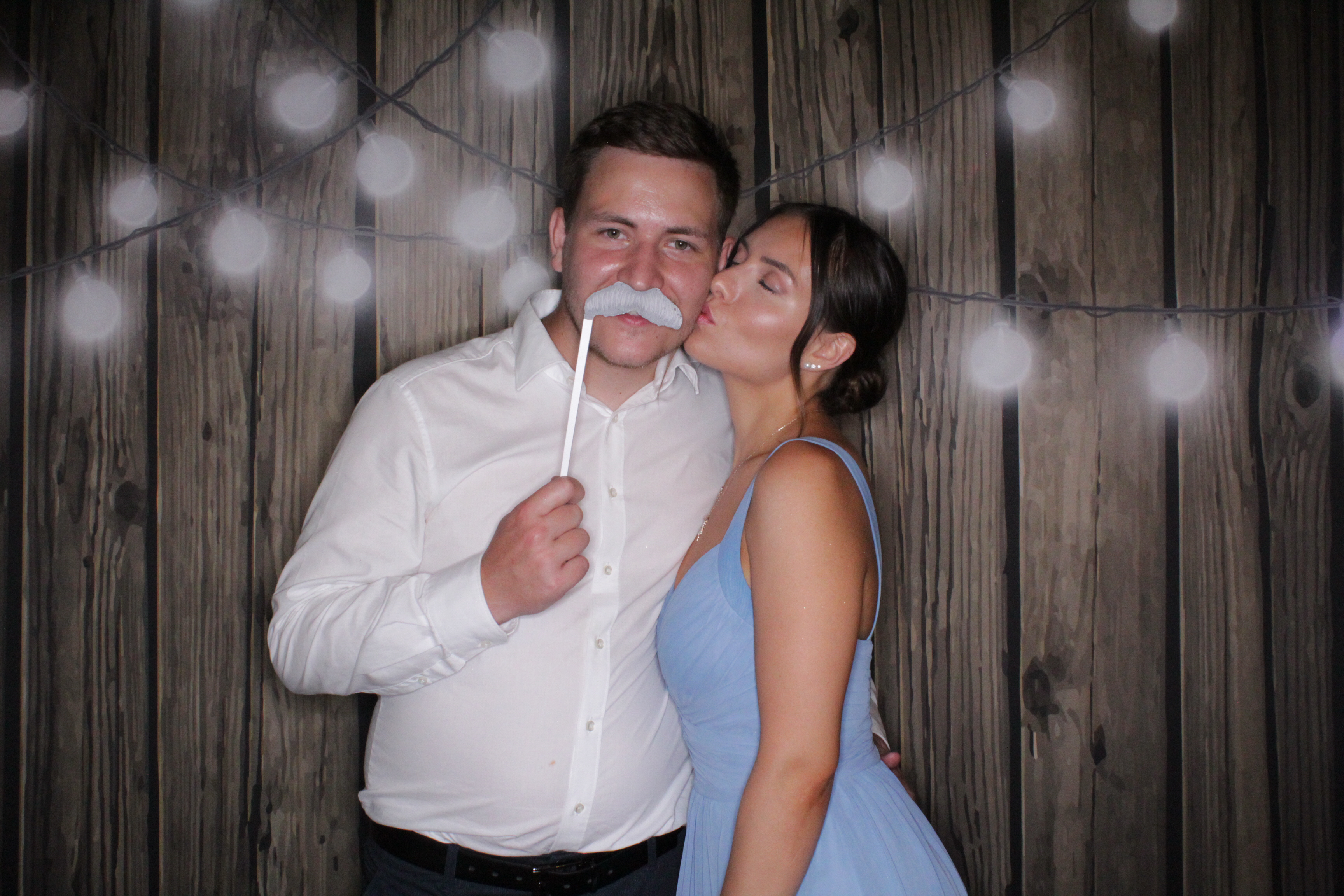 Corissa and Hunter's Wedding | View more photos from the event at gallery.photoboothbillings.com/u/PhotoBoothBillings/Corissa-and-Hunters-Wedding