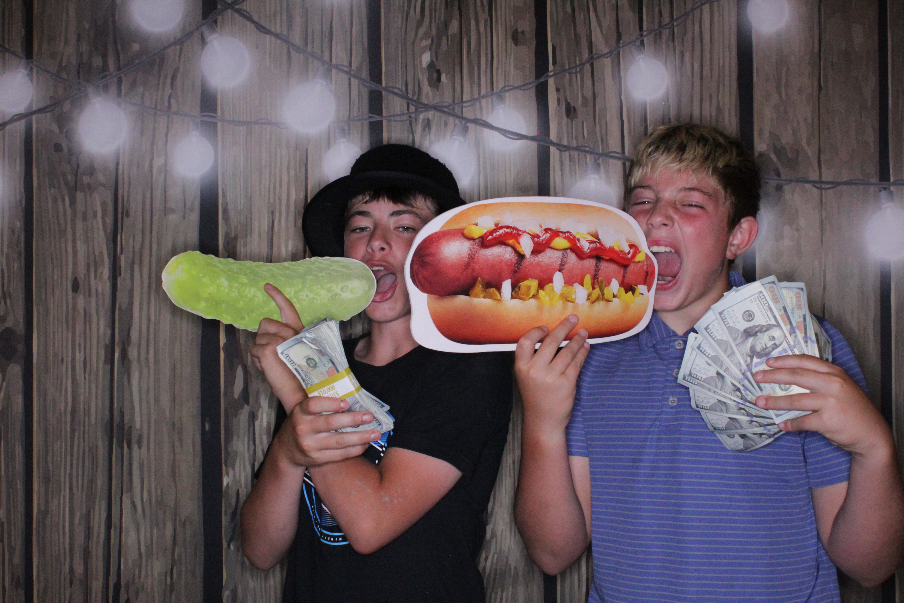 Corissa and Hunter's Wedding | View more photos from the event at gallery.photoboothbillings.com/u/PhotoBoothBillings/Corissa-and-Hunters-Wedding