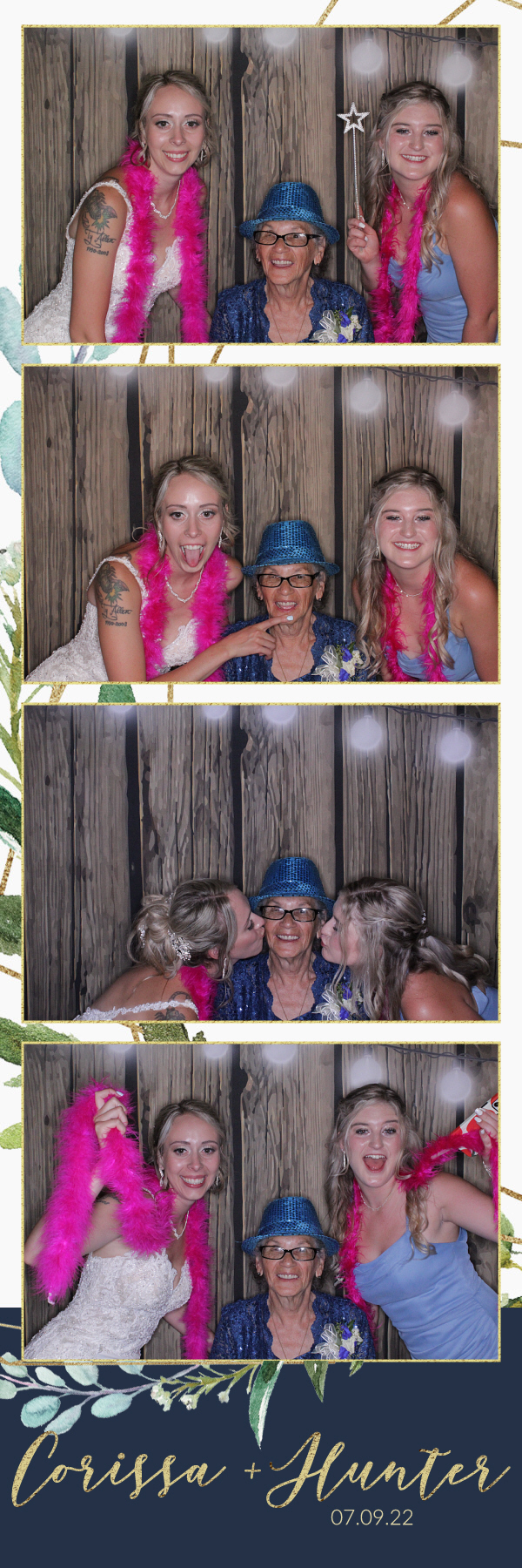 Corissa and Hunter's Wedding | View more photos from the event at gallery.photoboothbillings.com/u/PhotoBoothBillings/Corissa-and-Hunters-Wedding