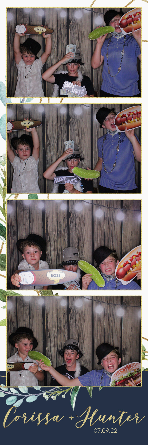 Corissa and Hunter's Wedding | View more photos from the event at gallery.photoboothbillings.com/u/PhotoBoothBillings/Corissa-and-Hunters-Wedding