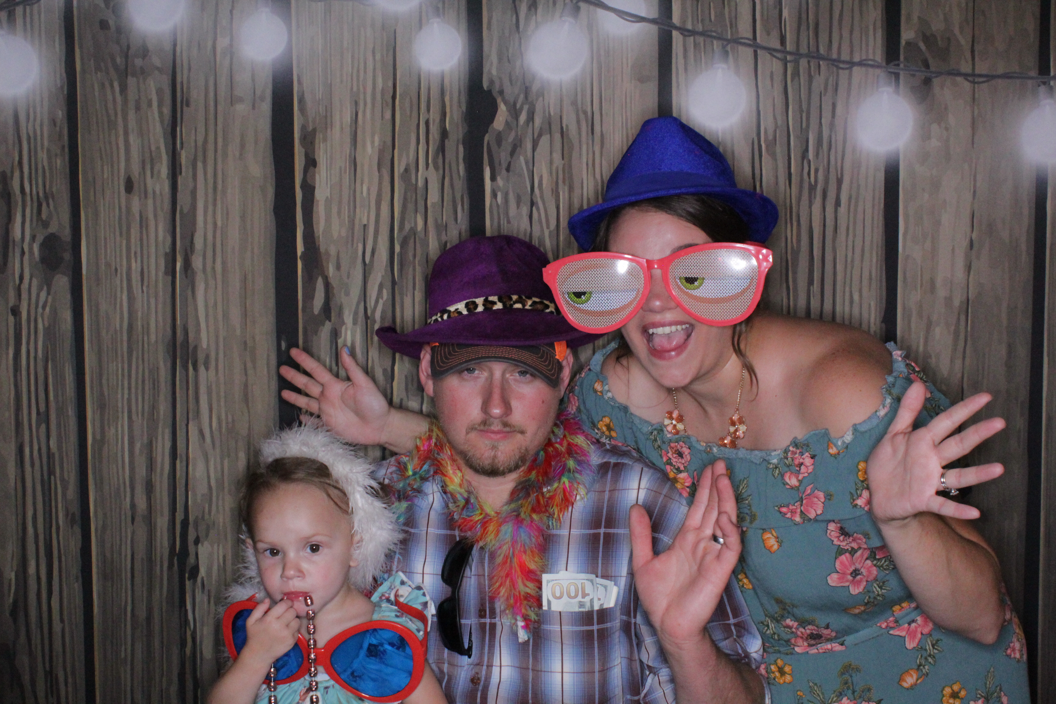 Corissa and Hunter's Wedding | View more photos from the event at gallery.photoboothbillings.com/u/PhotoBoothBillings/Corissa-and-Hunters-Wedding