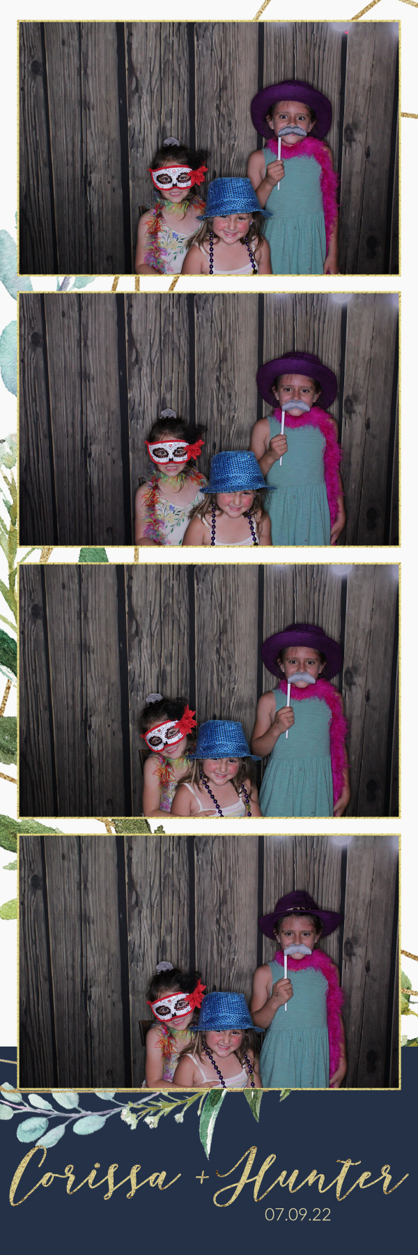 Corissa and Hunter's Wedding | View more photos from the event at gallery.photoboothbillings.com/u/PhotoBoothBillings/Corissa-and-Hunters-Wedding