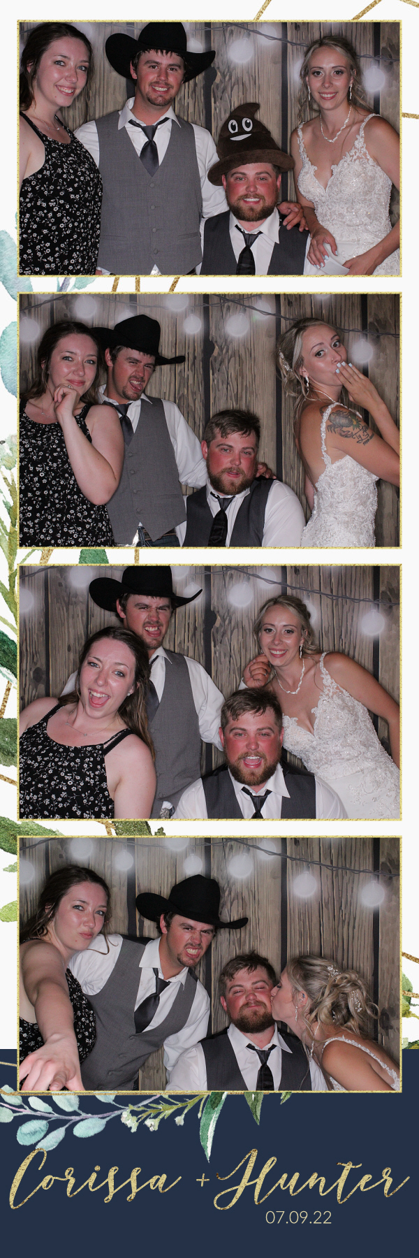Corissa and Hunter's Wedding | View more photos from the event at gallery.photoboothbillings.com/u/PhotoBoothBillings/Corissa-and-Hunters-Wedding