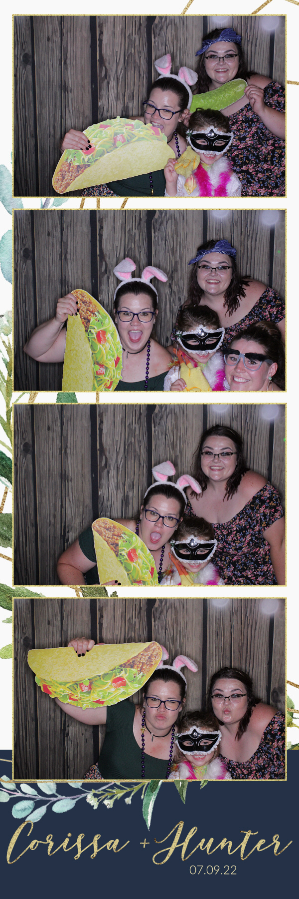 Corissa and Hunter's Wedding | View more photos from the event at gallery.photoboothbillings.com/u/PhotoBoothBillings/Corissa-and-Hunters-Wedding