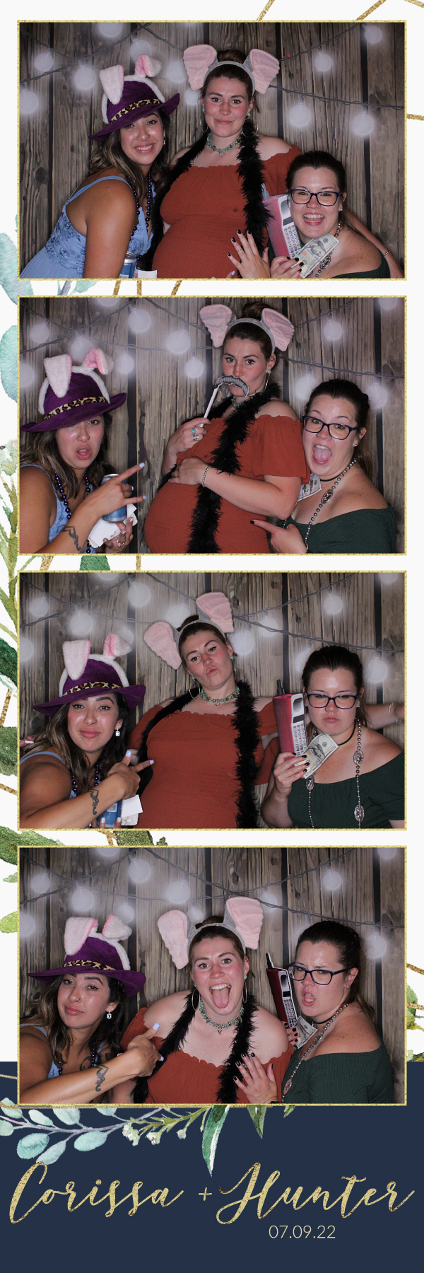Corissa and Hunter's Wedding | View more photos from the event at gallery.photoboothbillings.com/u/PhotoBoothBillings/Corissa-and-Hunters-Wedding