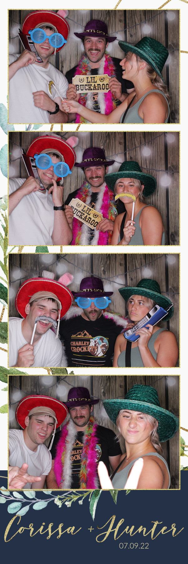 Corissa and Hunter's Wedding | View more photos from the event at gallery.photoboothbillings.com/u/PhotoBoothBillings/Corissa-and-Hunters-Wedding