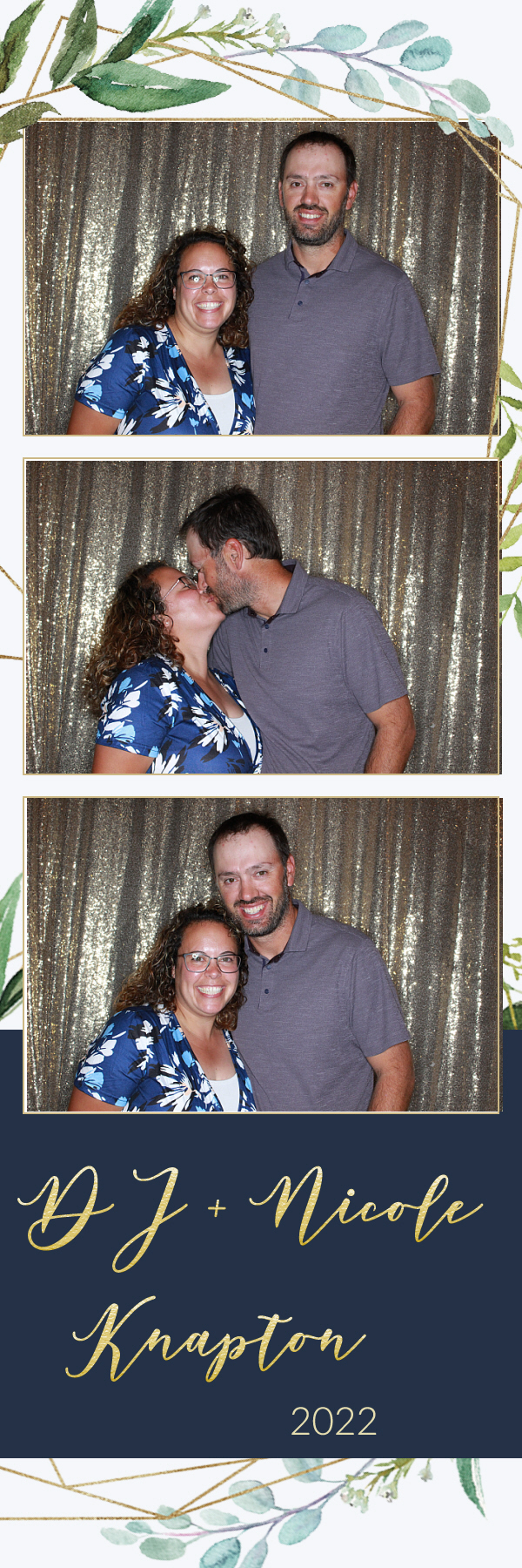 DJ and Nicole's Wedding | View more photos from the event at gallery.photoboothbillings.com/u/PhotoBoothBillings/DJ-and-Nicoles-Wedding