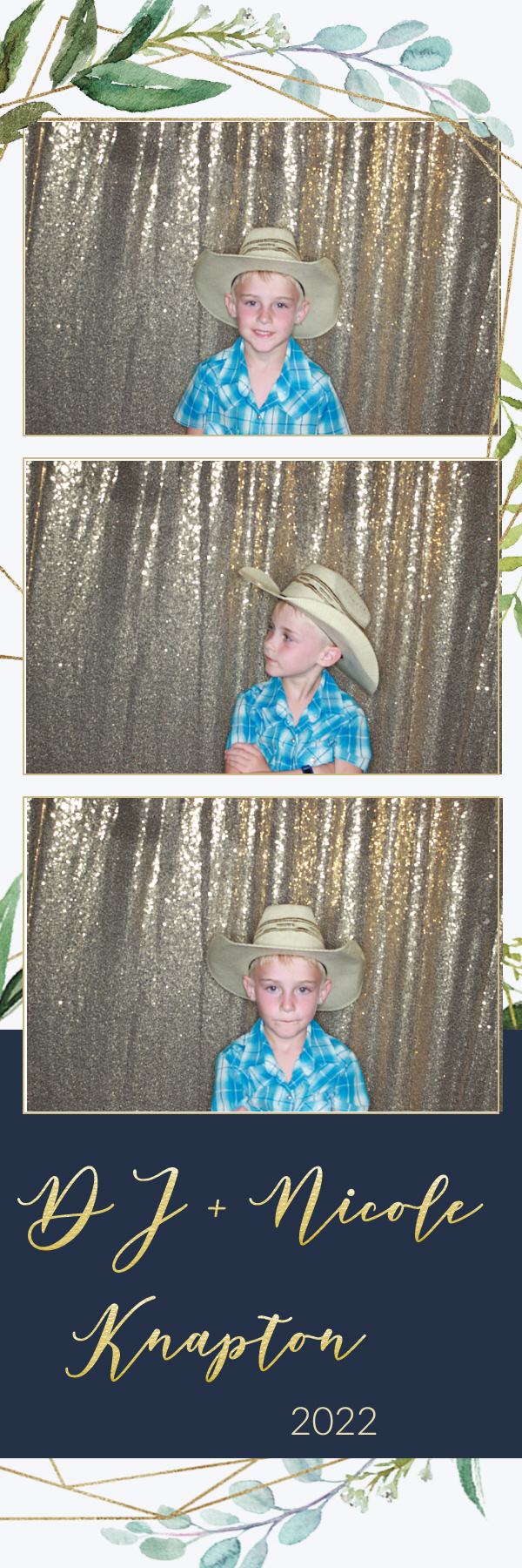 DJ and Nicole's Wedding | View more photos from the event at gallery.photoboothbillings.com/u/PhotoBoothBillings/DJ-and-Nicoles-Wedding