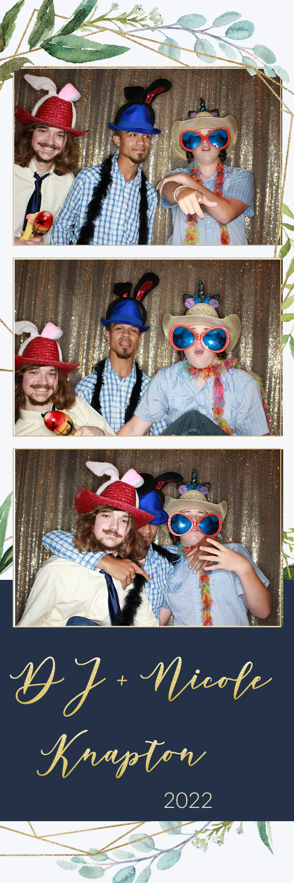 DJ and Nicole's Wedding | View more photos from the event at gallery.photoboothbillings.com/u/PhotoBoothBillings/DJ-and-Nicoles-Wedding
