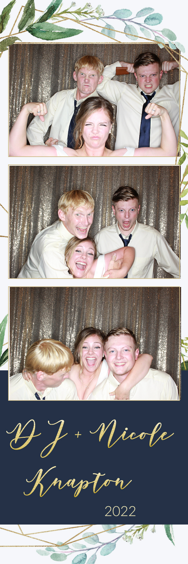 DJ and Nicole's Wedding | View more photos from the event at gallery.photoboothbillings.com/u/PhotoBoothBillings/DJ-and-Nicoles-Wedding