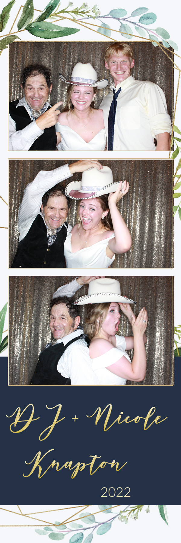 DJ and Nicole's Wedding | View more photos from the event at gallery.photoboothbillings.com/u/PhotoBoothBillings/DJ-and-Nicoles-Wedding