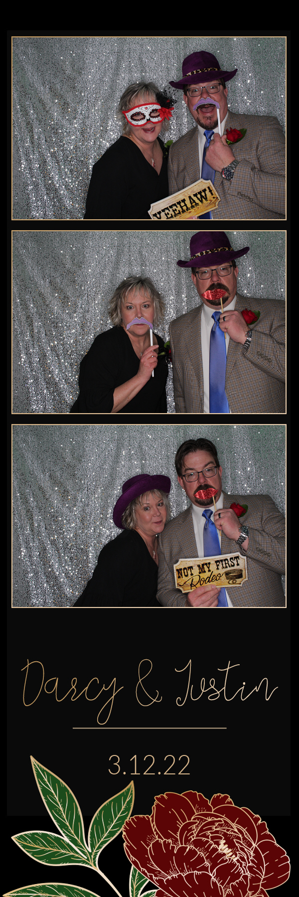 Darcy and Justin's Wedding | View more photos from the event at gallery.photoboothbillings.com/u/PhotoBoothBillings/Darcy-and-Justins-Wedding