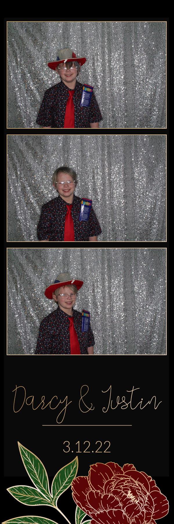 Darcy and Justin's Wedding | View more photos from the event at gallery.photoboothbillings.com/u/PhotoBoothBillings/Darcy-and-Justins-Wedding