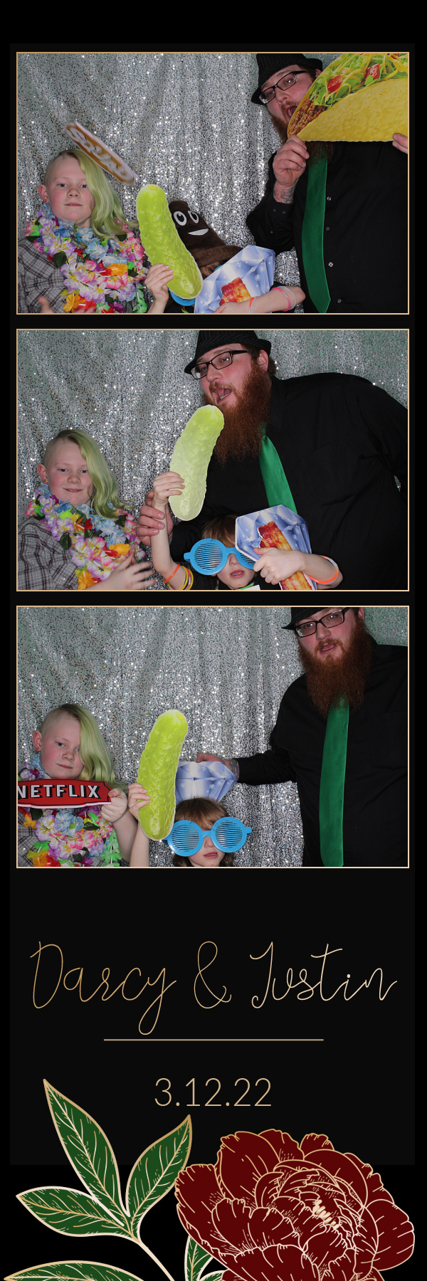 Darcy and Justin's Wedding | View more photos from the event at gallery.photoboothbillings.com/u/PhotoBoothBillings/Darcy-and-Justins-Wedding