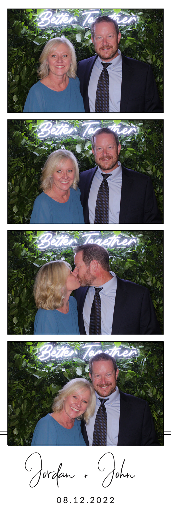 Jordan and John's Wedding | View more photos from the event at gallery.photoboothbillings.com/u/PhotoBoothBillings/Jordan-and-Johns-Wedding