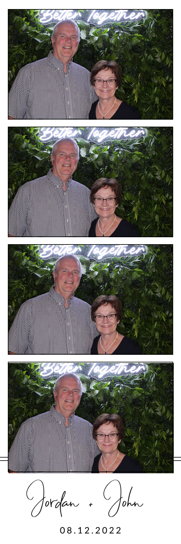 Jordan and John's Wedding | View more photos from the event at gallery.photoboothbillings.com/u/PhotoBoothBillings/Jordan-and-Johns-Wedding